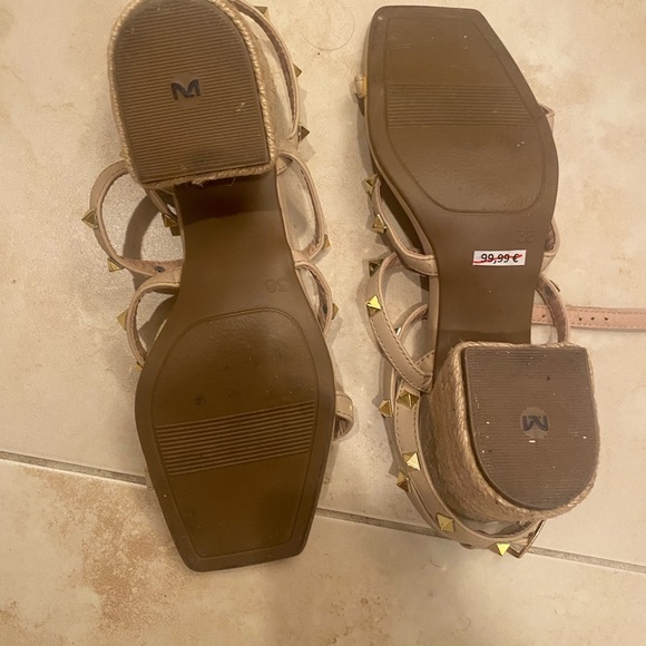 Rock stud like blush espadrilles from Spain - Picture 4 of 6